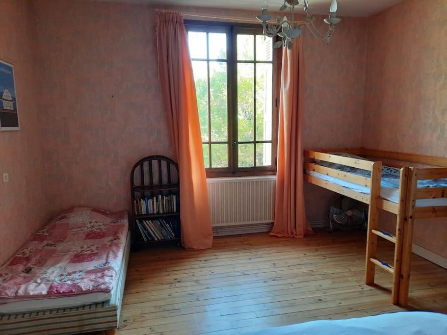 Maison De Famille Avec Parc Arbore Μοντωμπάν Εξωτερικό φωτογραφία